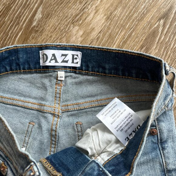 Daze Straight Leg Jeans Size - Picture 4 of 5